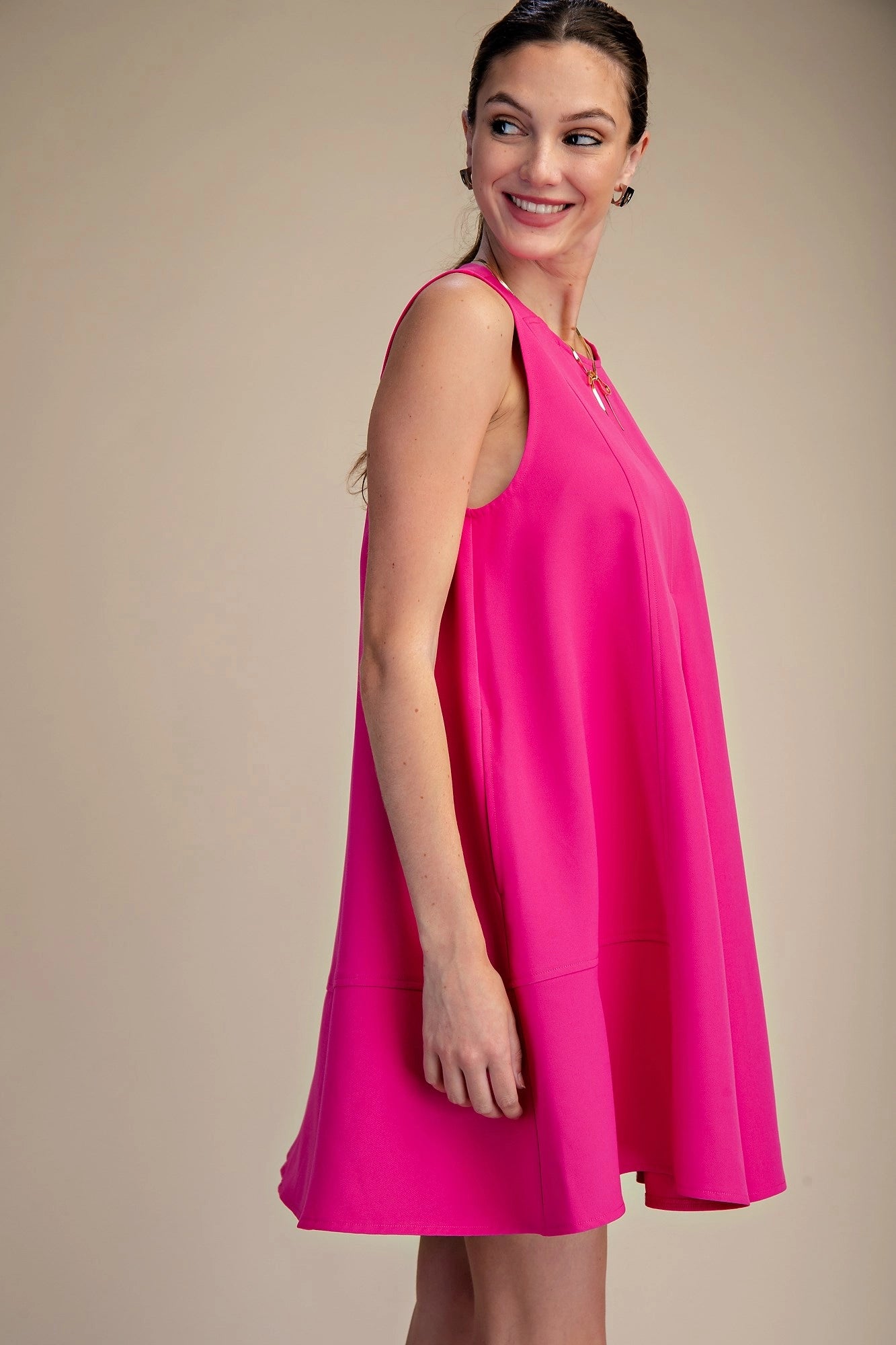Round Neck Sleeveless Pleated Tunic Top - GD9794